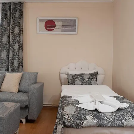 Risas Suites Apartment