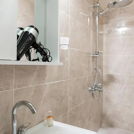 Risas Suites *