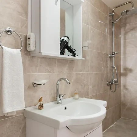 Risas Suites
